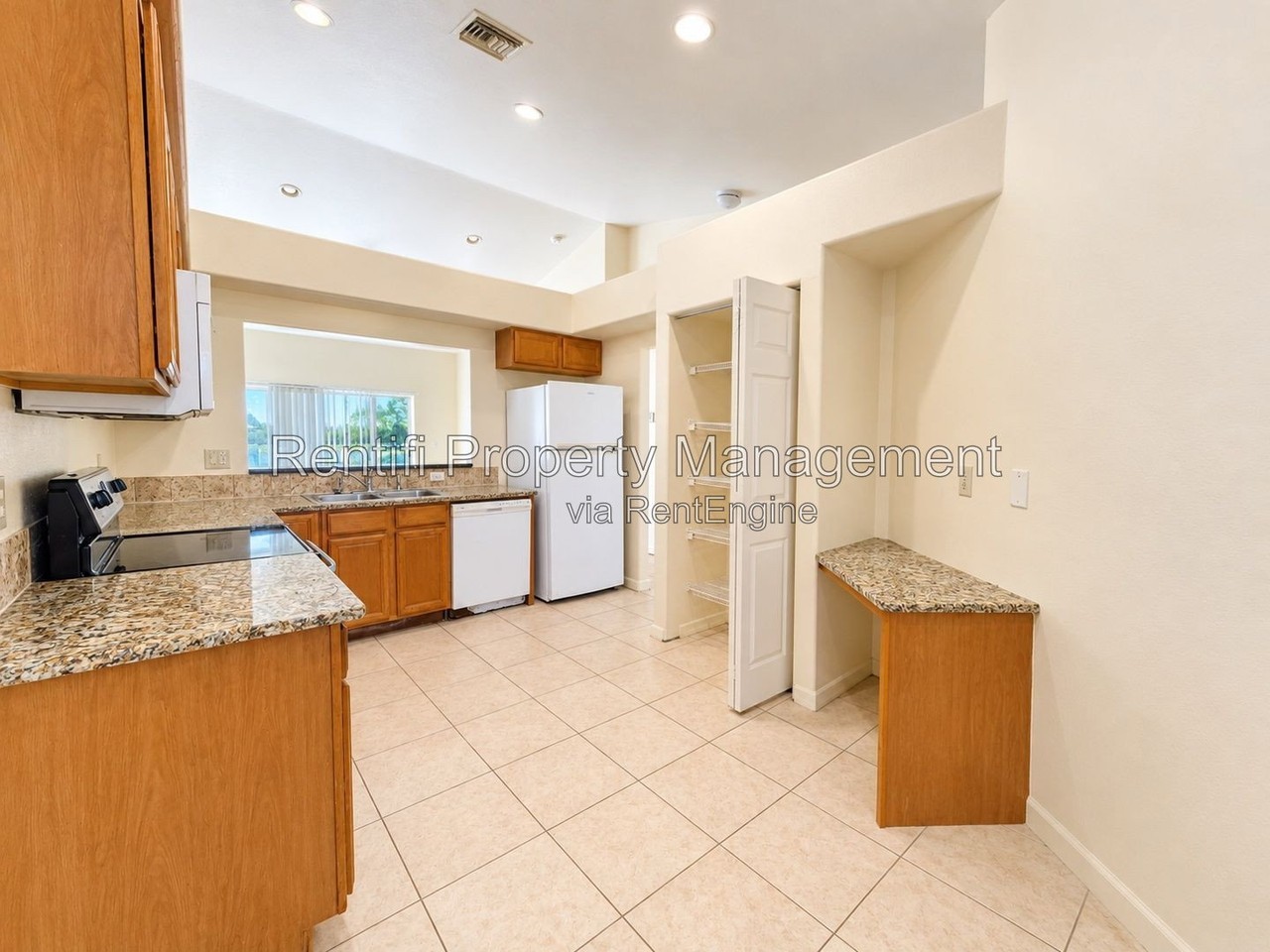 4043 Princeton St - Photo 4 of 16