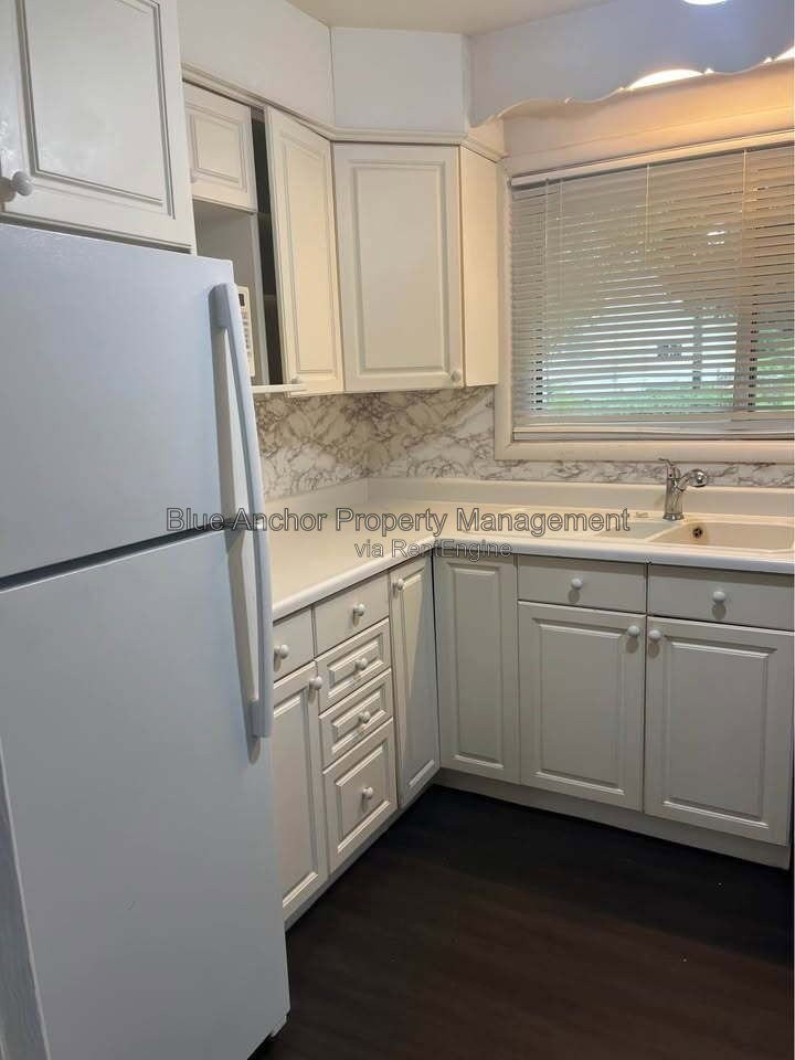 36 Third Ave - Photo 2 of 10