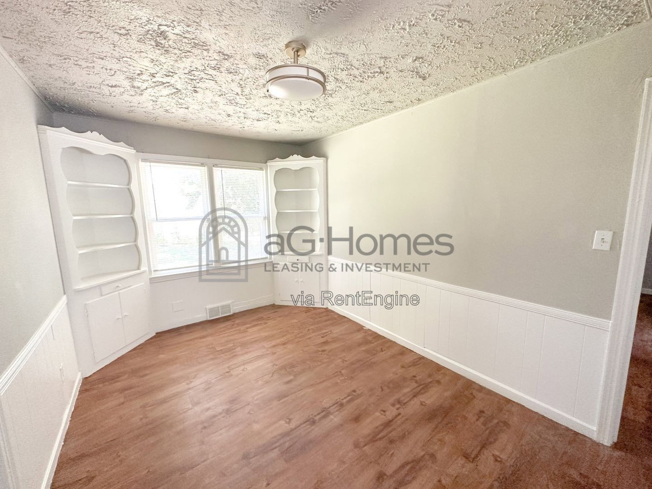 1315 Ne 40th St - Photo 7 of 16