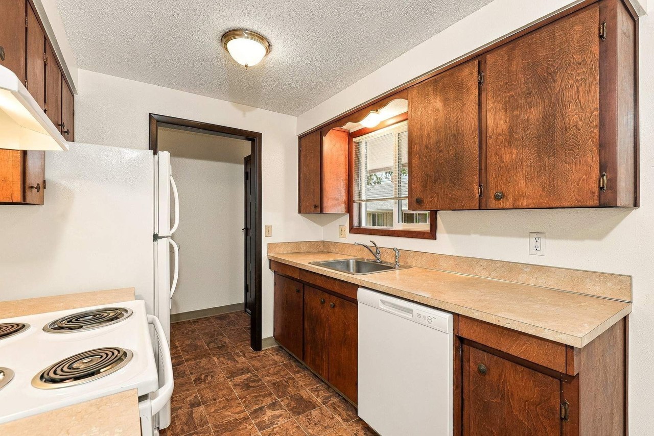 864 Boone Rd Se #2 - Photo 6 of 13