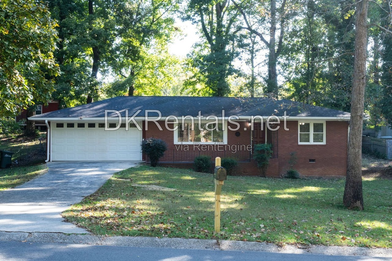 165 Charles Ave Se - Photo 4 of 24
