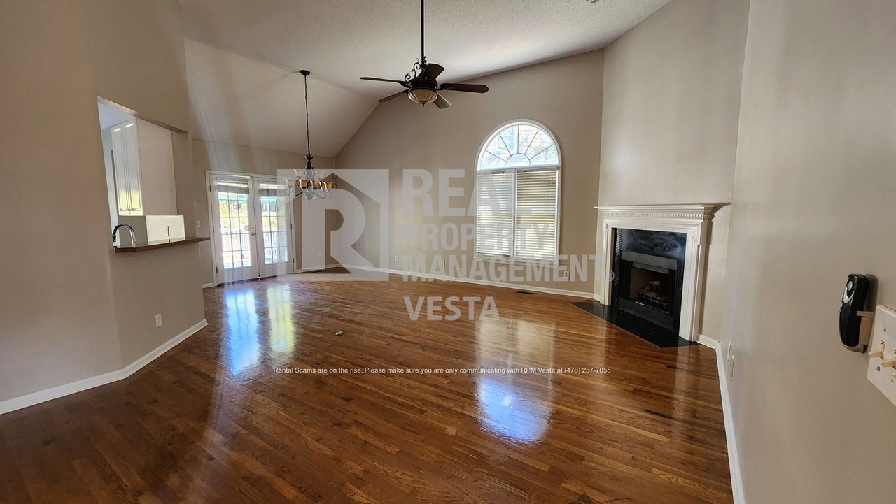428 Ashville Dr - Photo 2 of 16