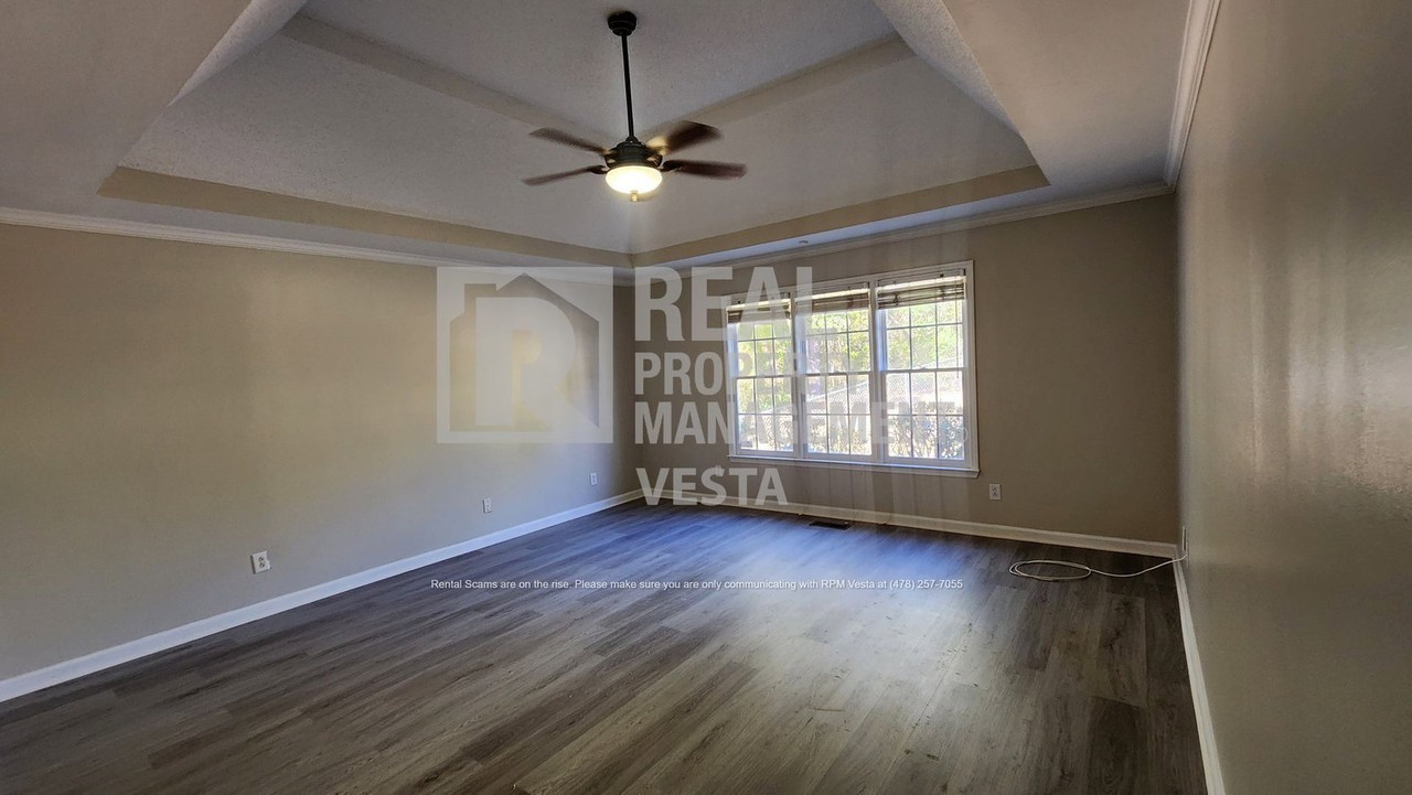 428 Ashville Dr - Photo 5 of 16