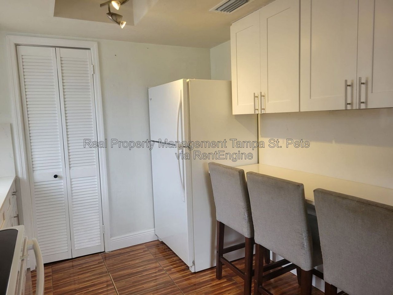 3422 W Idlewild Ave #4 - Photo 6 of 20