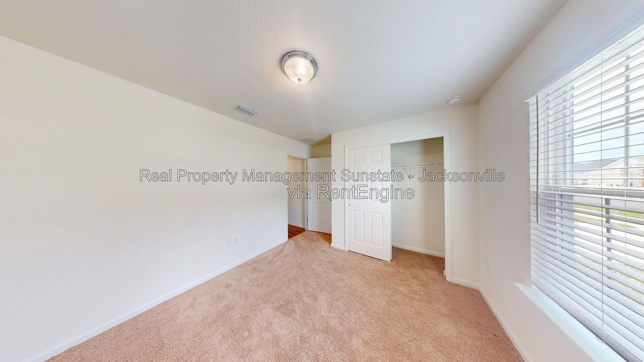 11172 Stapleton Dr - Photo 6 of 27