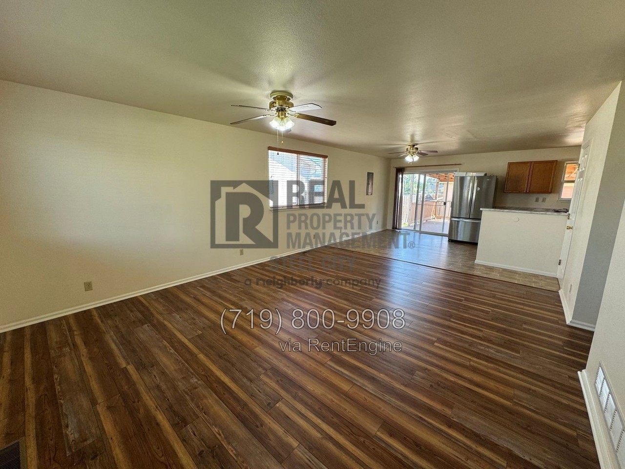 2118 W 19th St - Photo 4 of 25