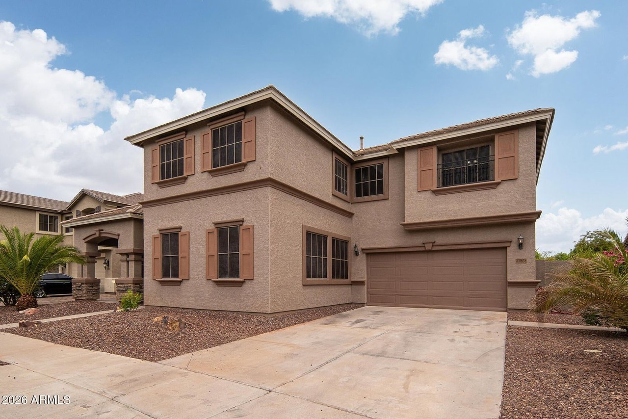 11925 N 144th Dr - Photo 3 of 43