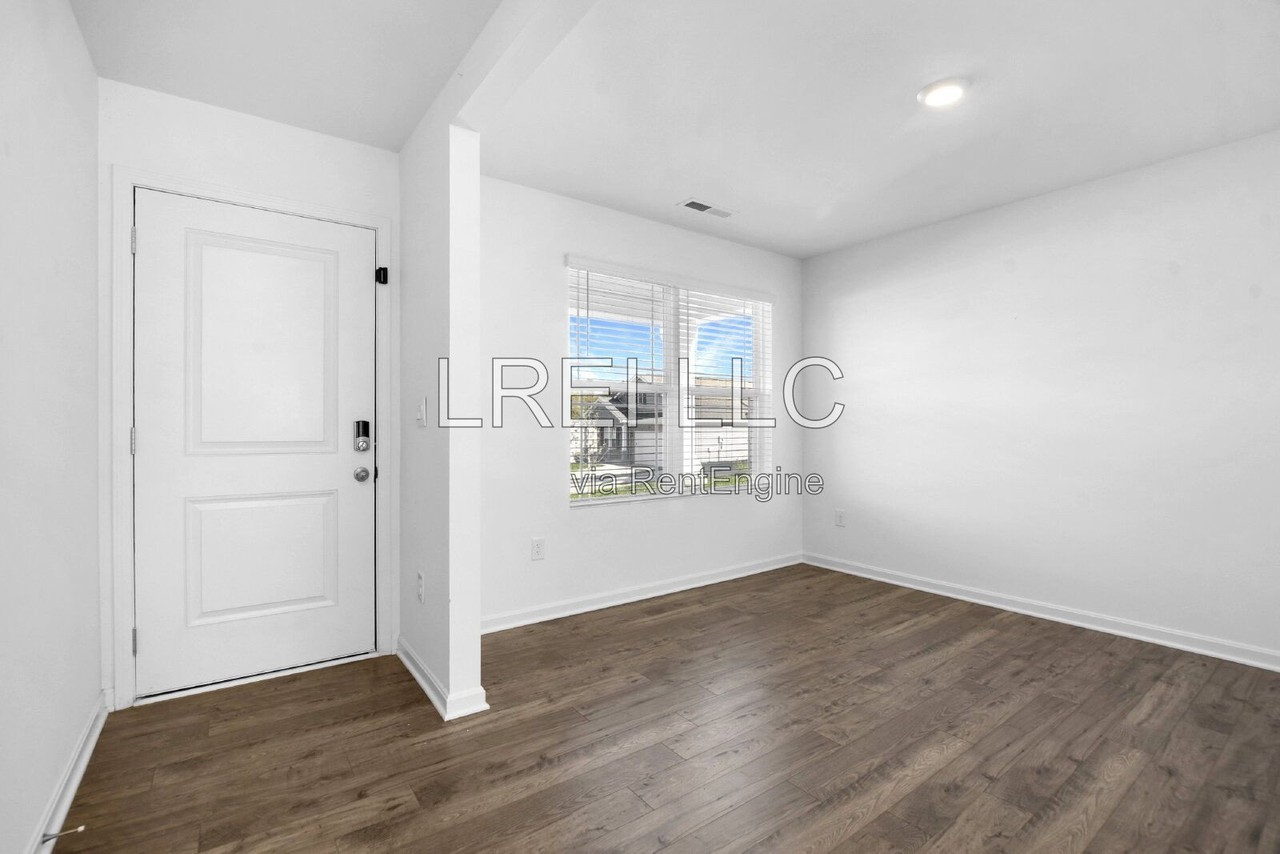 117 Beech Tree Ct - Photo 2 of 20