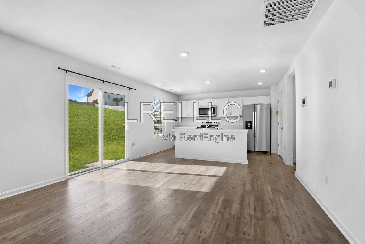 117 Beech Tree Ct - Photo 3 of 20