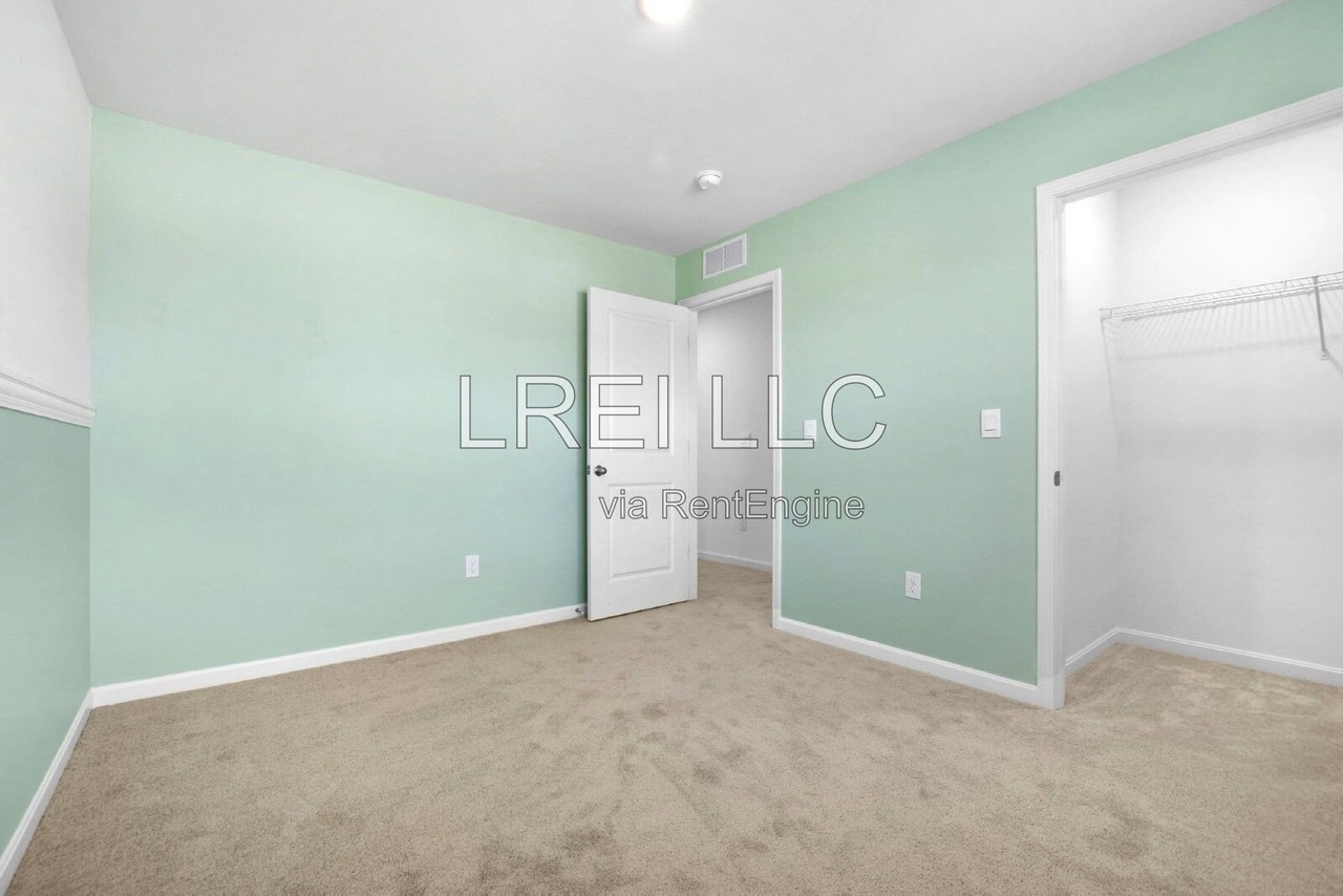 117 Beech Tree Ct - Photo 7 of 20