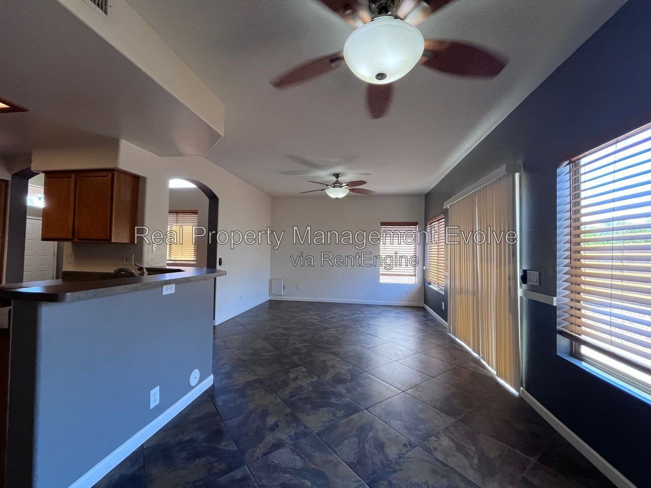 10129 E Carmel Ave - Photo 6 of 29