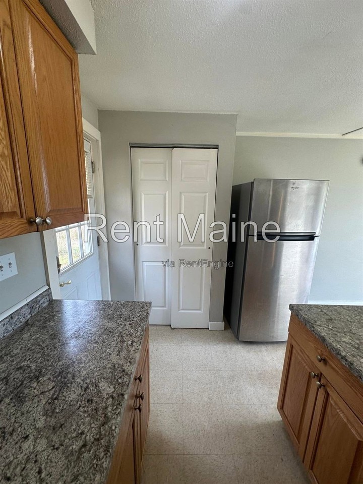 1181 Augusta Rd #1 - Photo 3 of 16