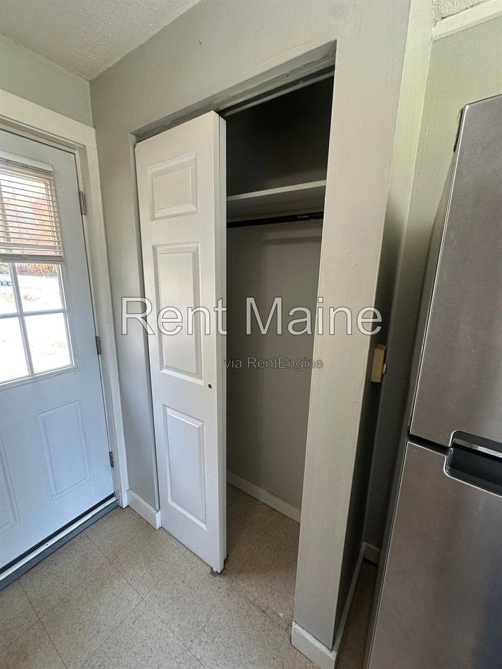 1181 Augusta Rd #1 - Photo 4 of 16