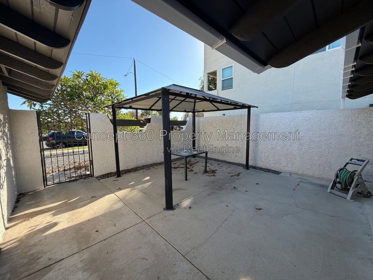 4081 Farquhar Ave - Photo 5 of 50