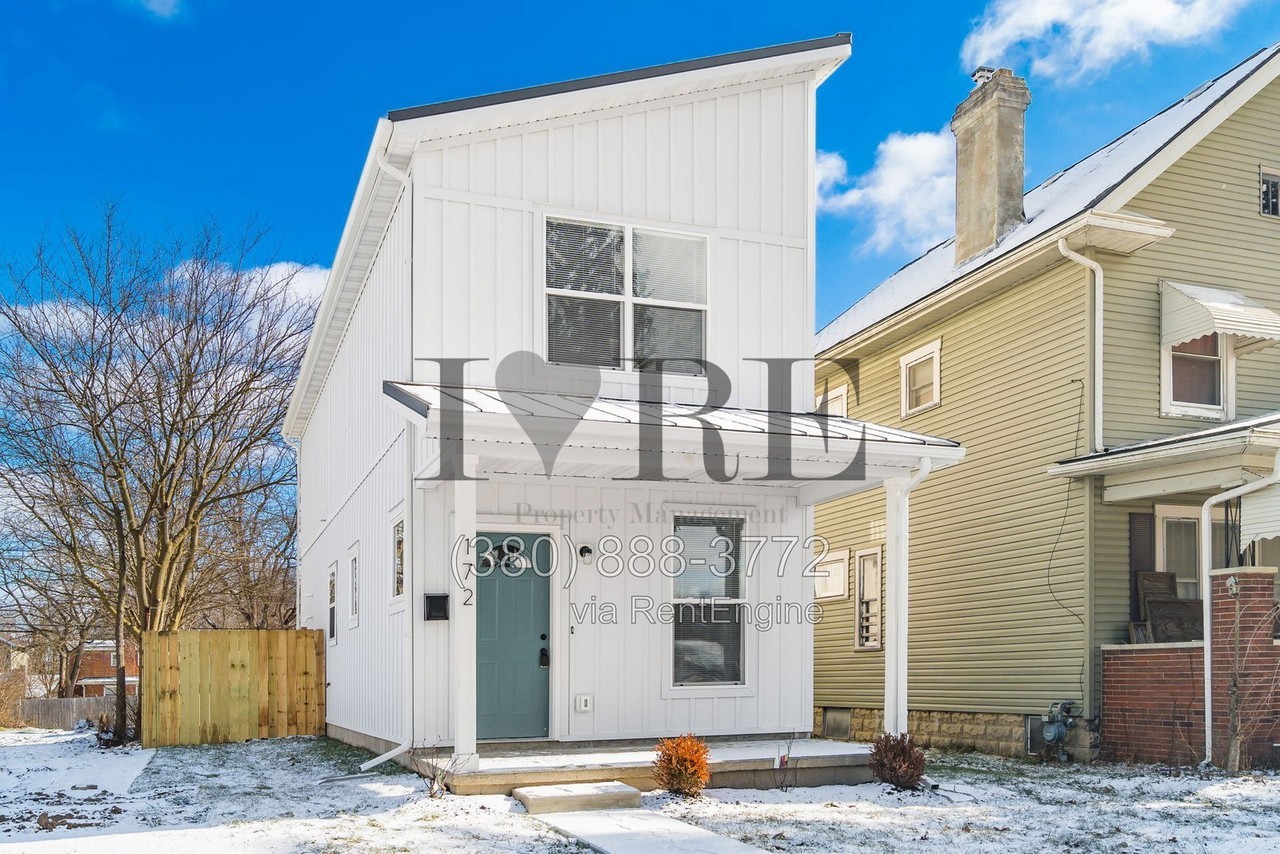 172 Whitethorne Ave #172 - Photo 5 of 34