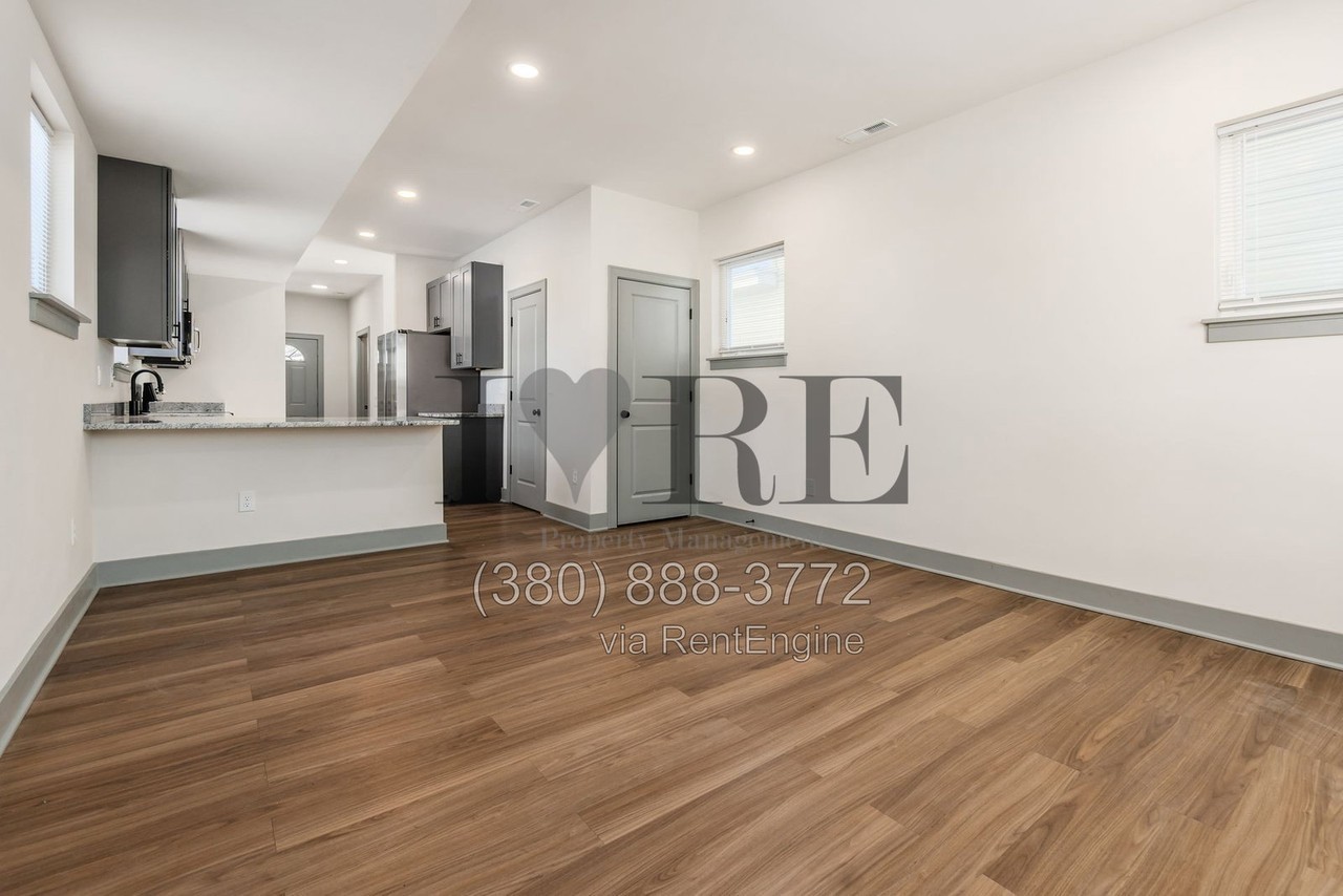 172 Whitethorne Ave #172 - Photo 6 of 34