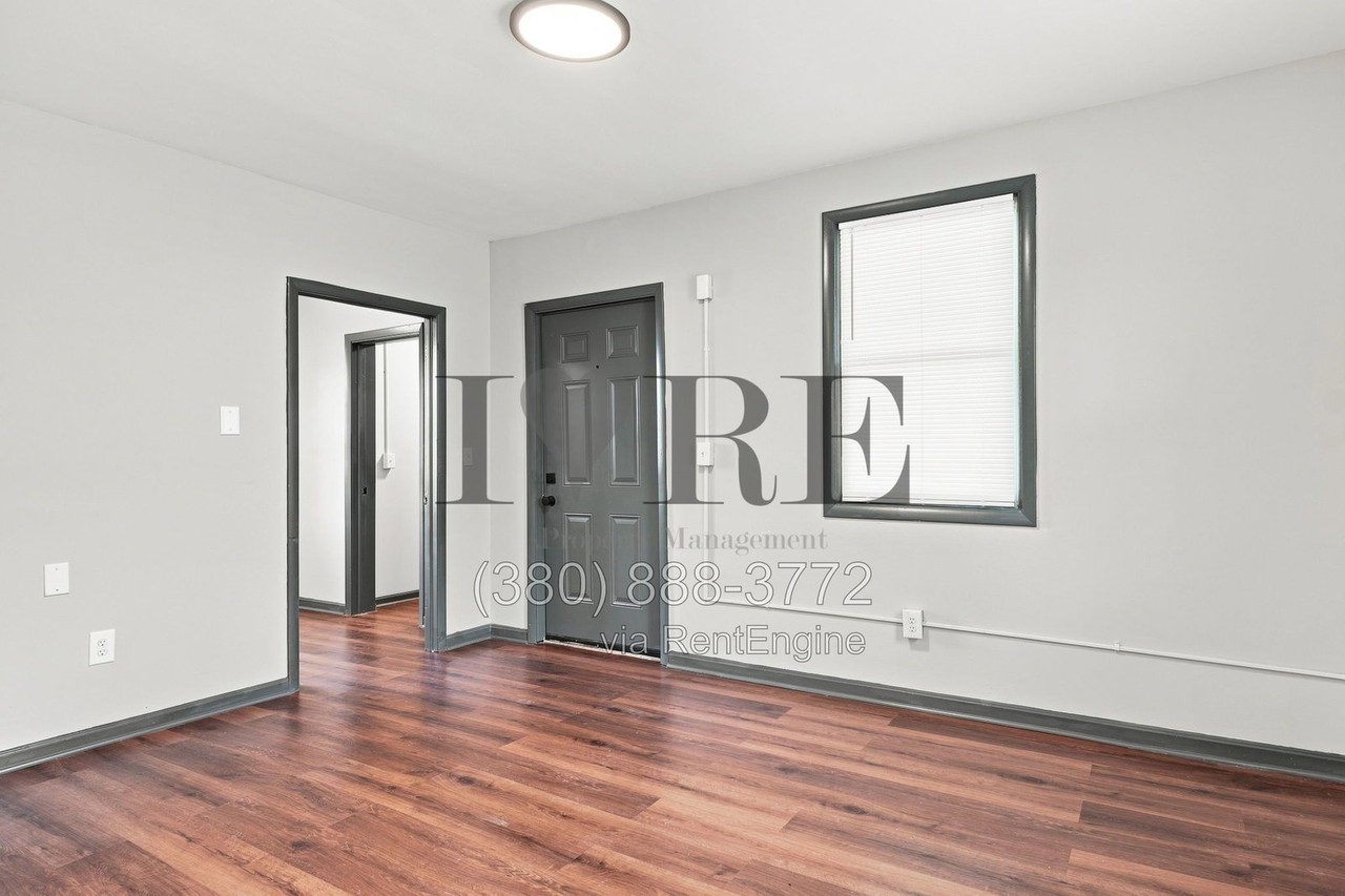 249 S Central Ave - Photo 5 of 43