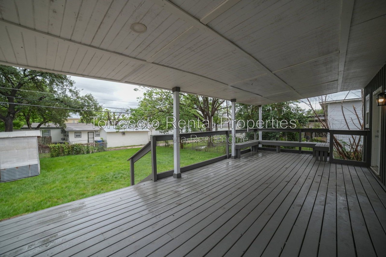 730 Cravens Ave - Photo 2 of 9