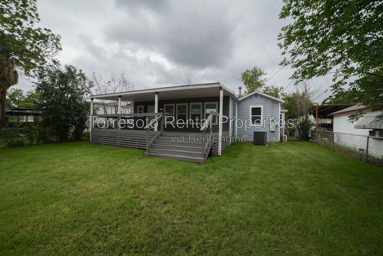 730 Cravens Ave - Photo 3 of 9