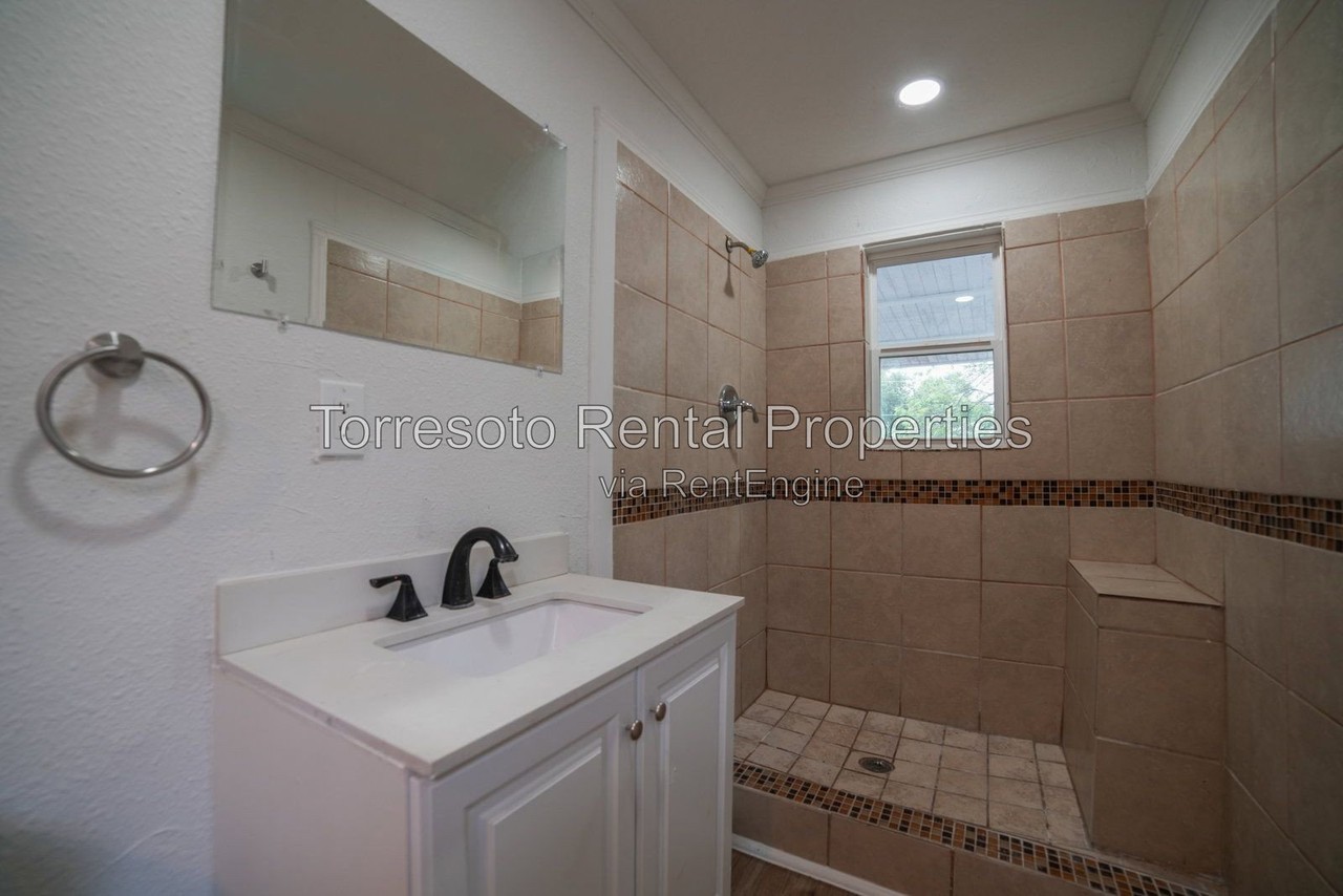 730 Cravens Ave - Photo 7 of 9