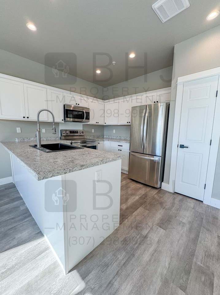941 Covey Run Rd #105 - Photo 2 of 26