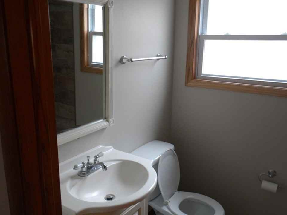 3532 West 83rd Street - Photo 3 of 5