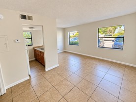 927 N Iowa Ave - Photo 1 of 1