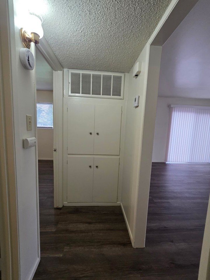 112 Garnsey Ave Apt A - Photo 6 of 15
