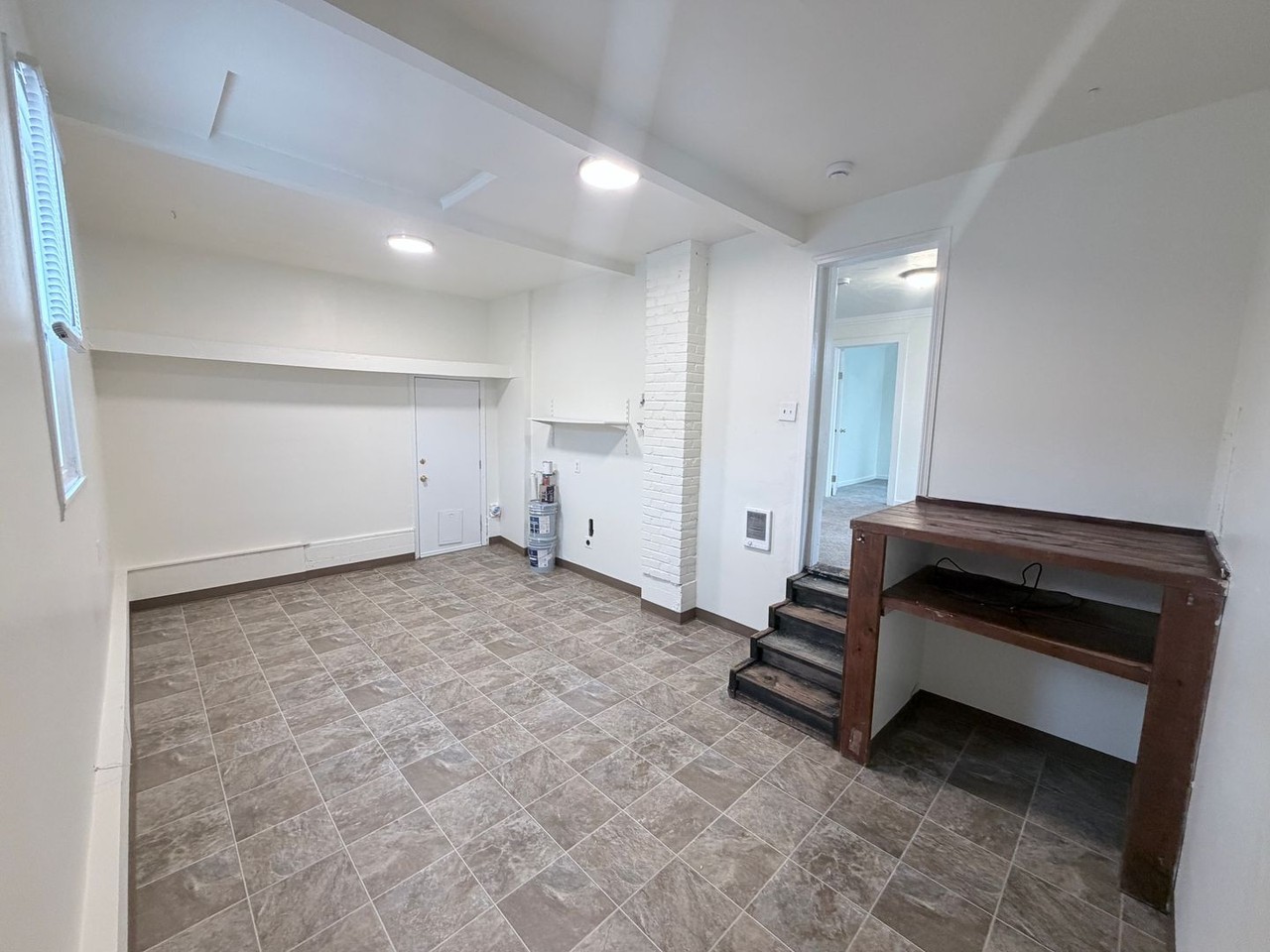 2385 Cherry Ave Ne - Photo 6 of 10