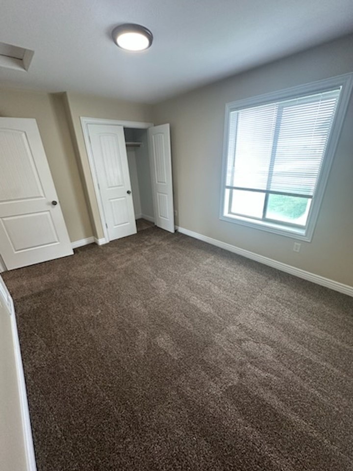 Opal Court 225 - Photo 3 of 7