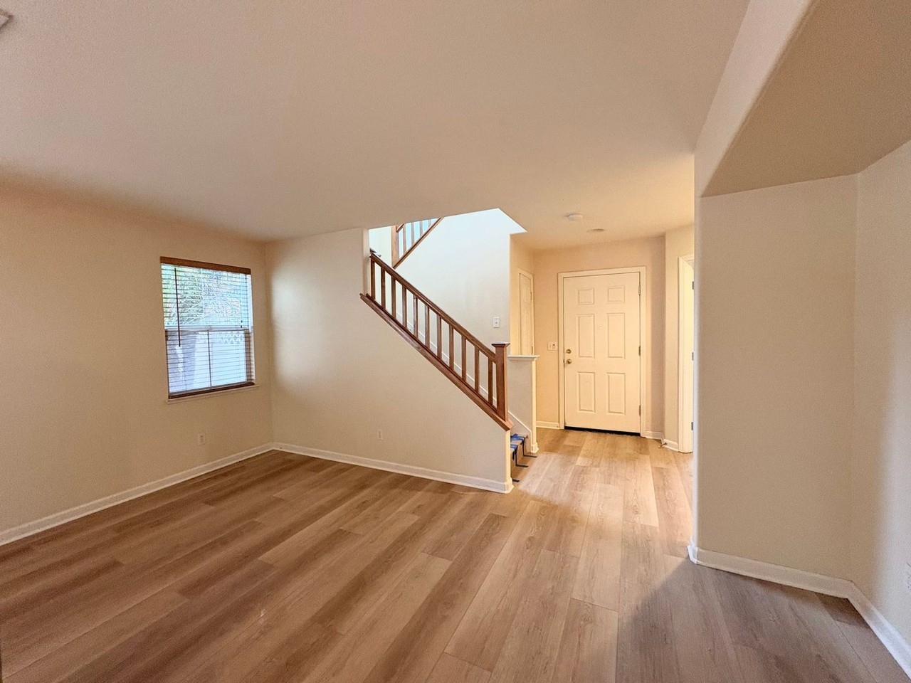 307 Turnstone Cir - Photo 2 of 22