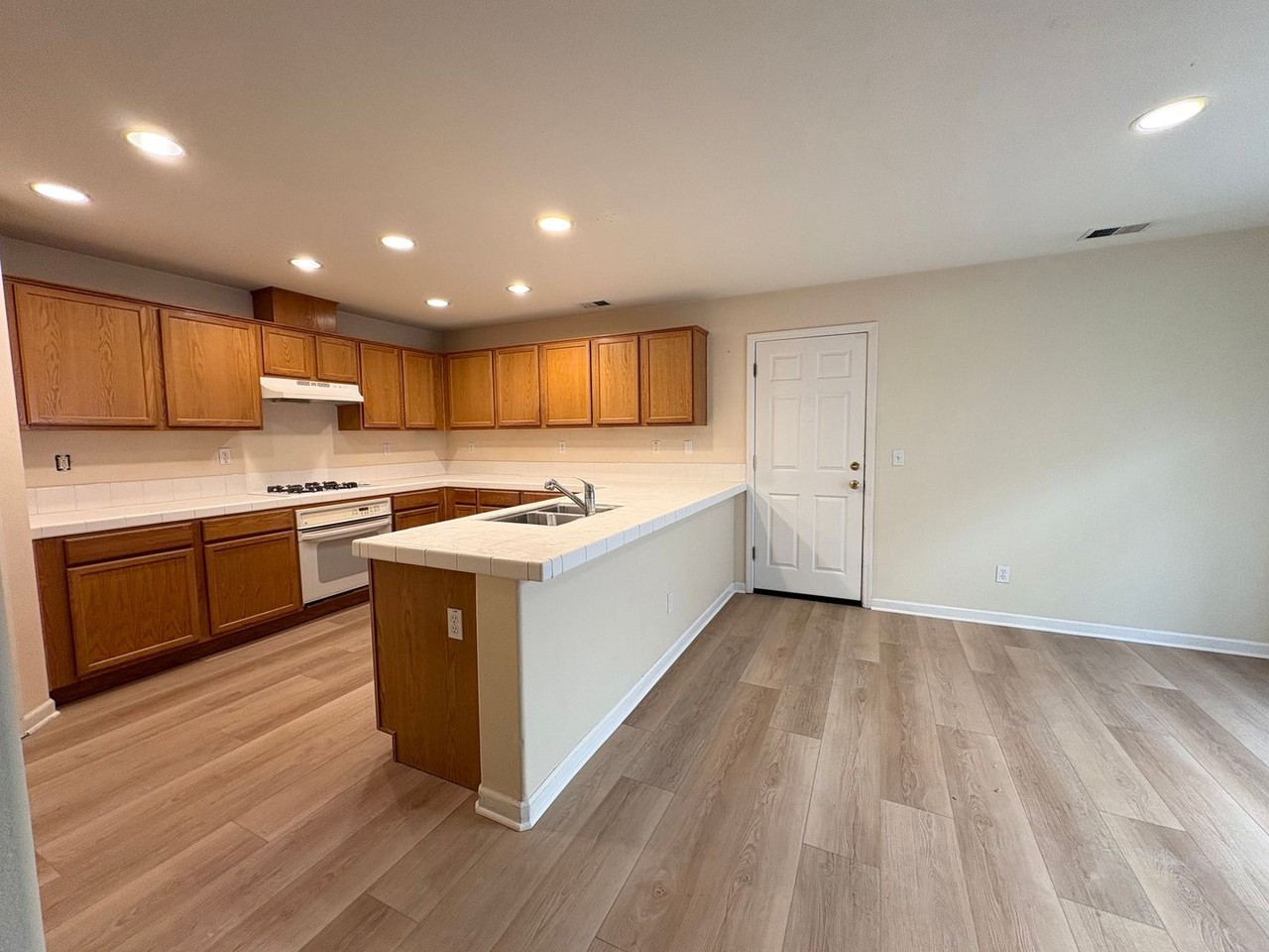 307 Turnstone Cir - Photo 3 of 22