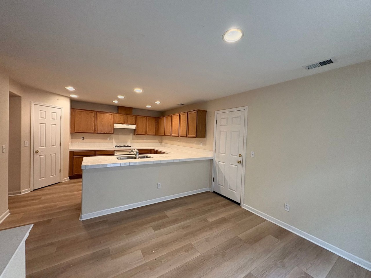 307 Turnstone Cir - Photo 4 of 22