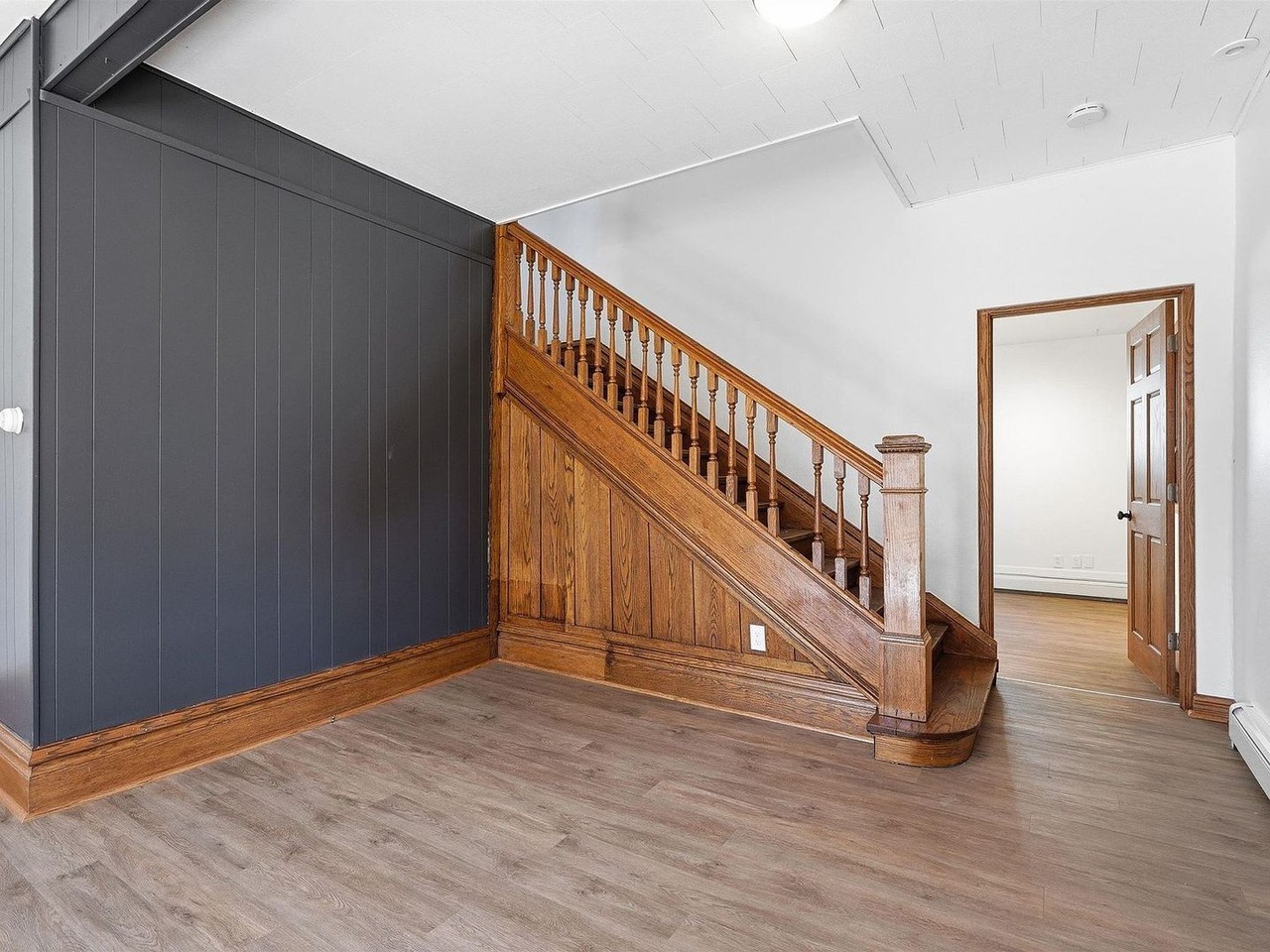 1721 Clay St - Photo 5 of 23