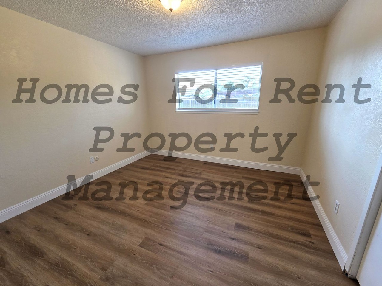 1641 Wall Ln - Photo 6 of 13