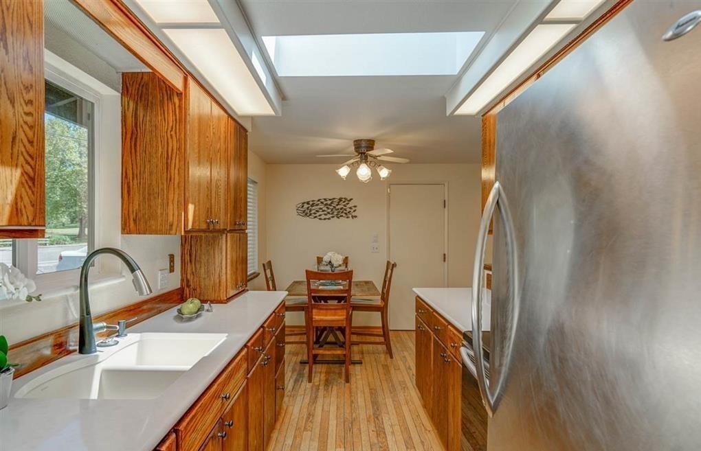 3010 Nw Walnut Blvd - Photo 3 of 26