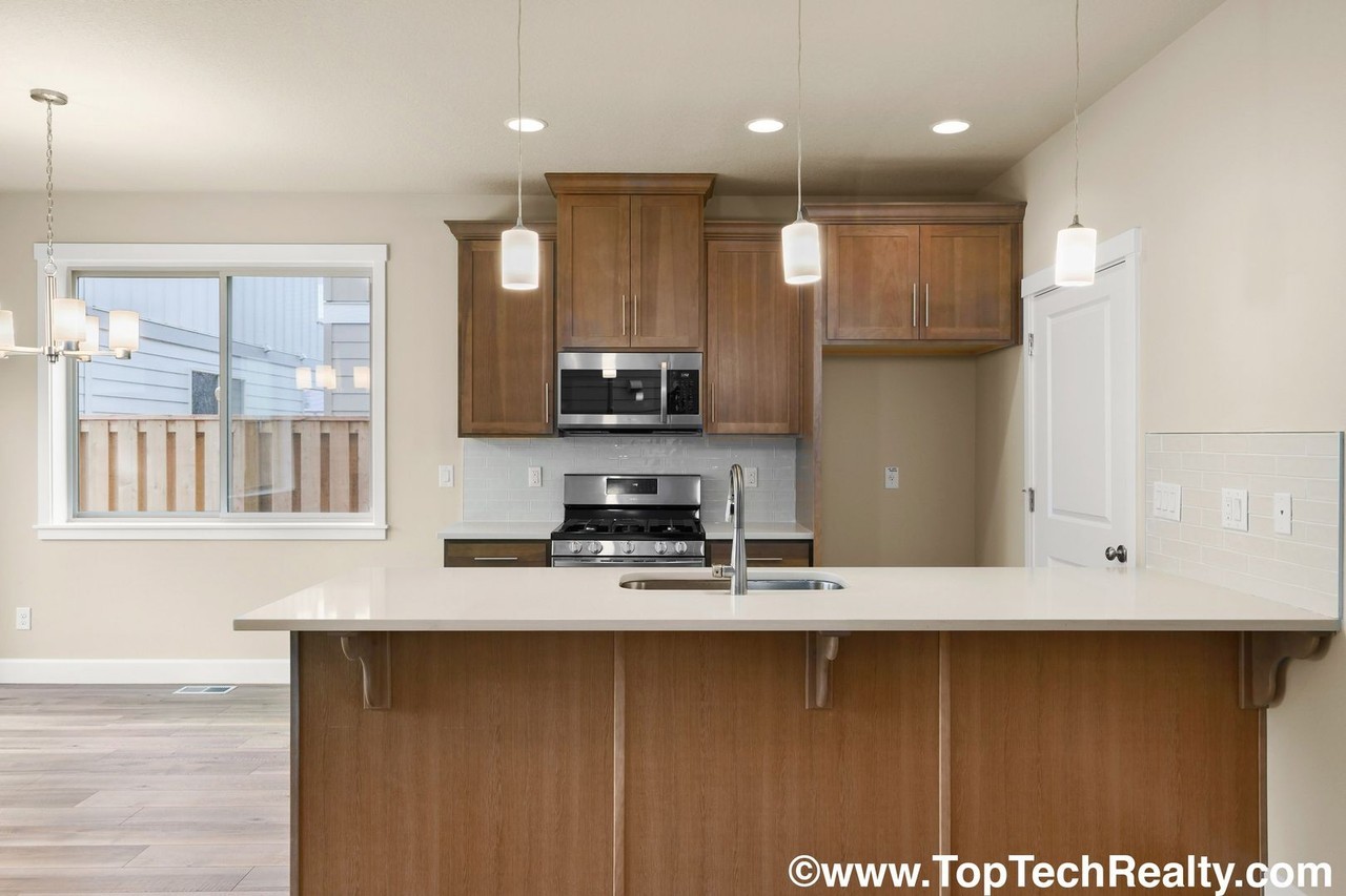 8036 Ne Sabo St - Photo 7 of 22