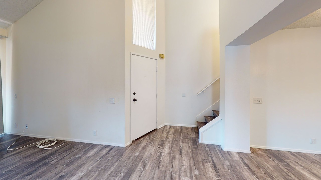 86 Country Mile Rd - Photo 3 of 17