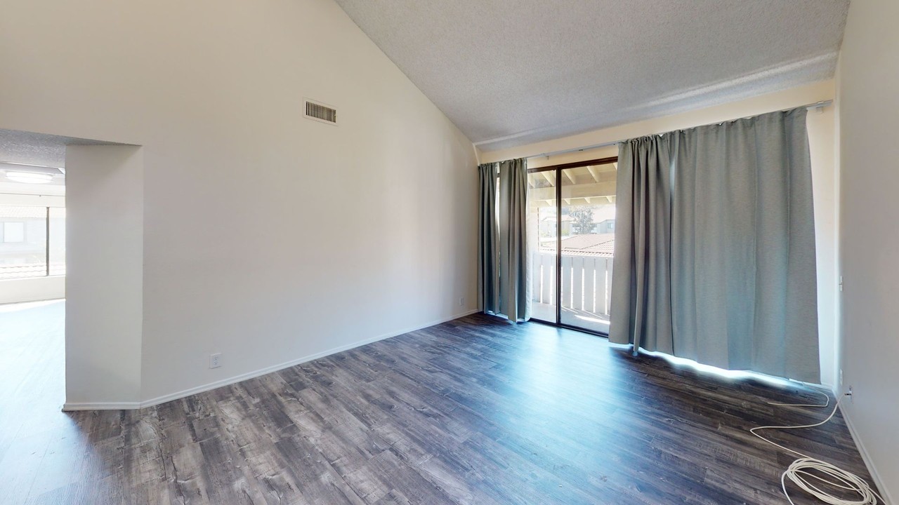 86 Country Mile Rd - Photo 5 of 17