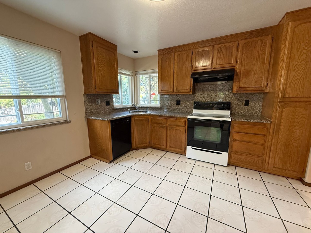 21112 Timco Way - Photo 2 of 23