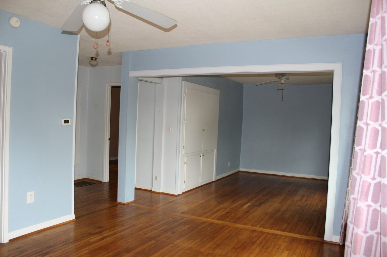 96 Trowbridge Ln - Photo 2 of 10