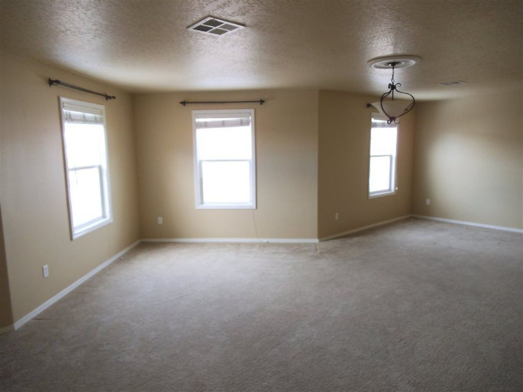 9136 W Rustica Dr - Photo 7 of 7