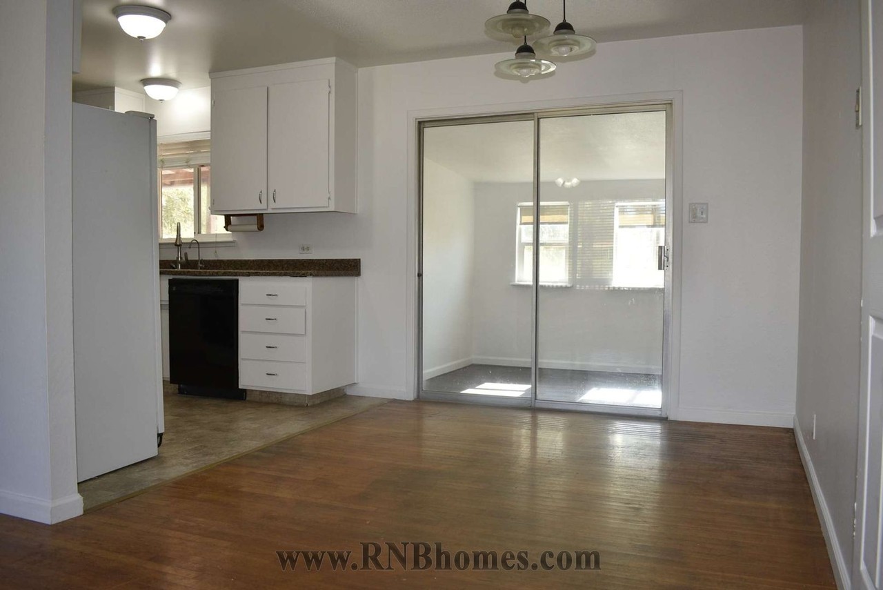 3463 Baseline Rd - Photo 4 of 19