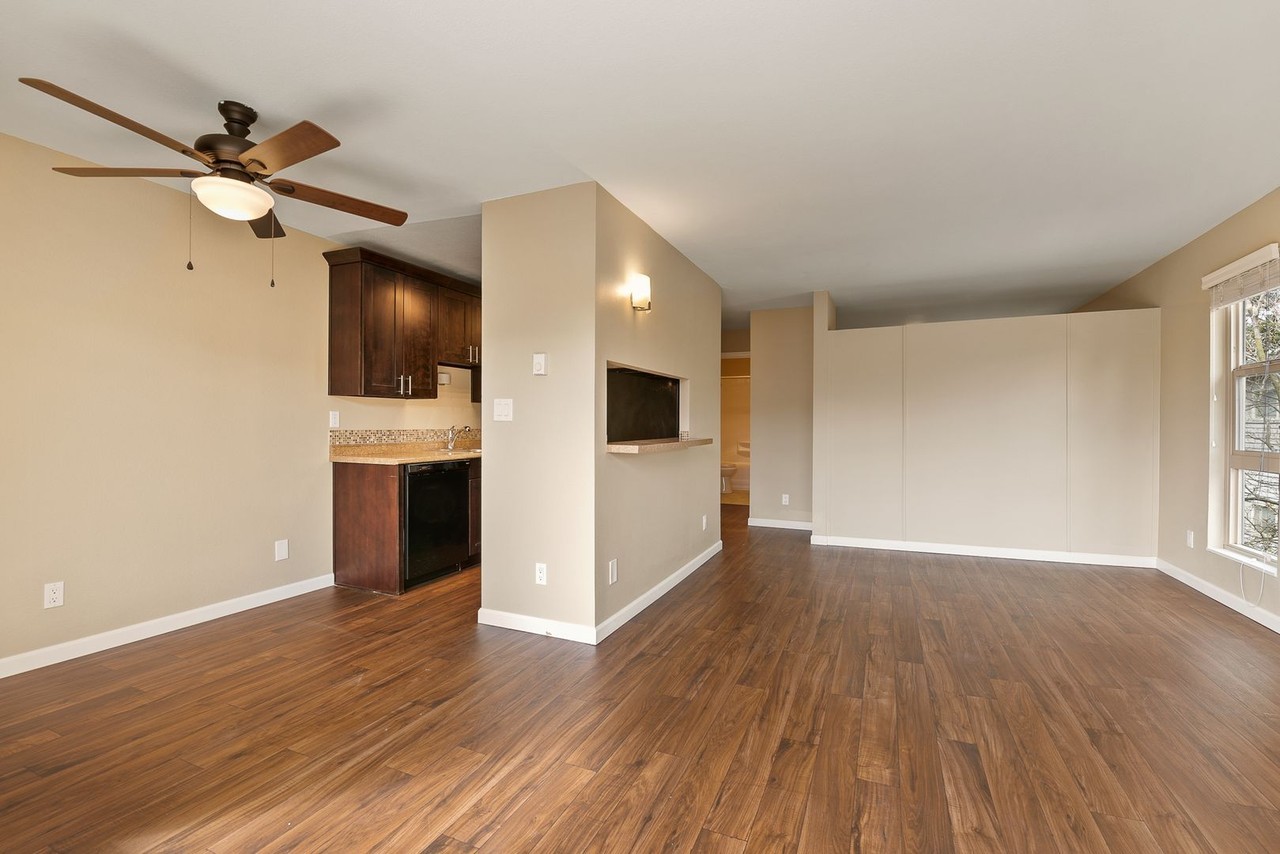 2720 14th Ave S #3 - Photo 7 of 50