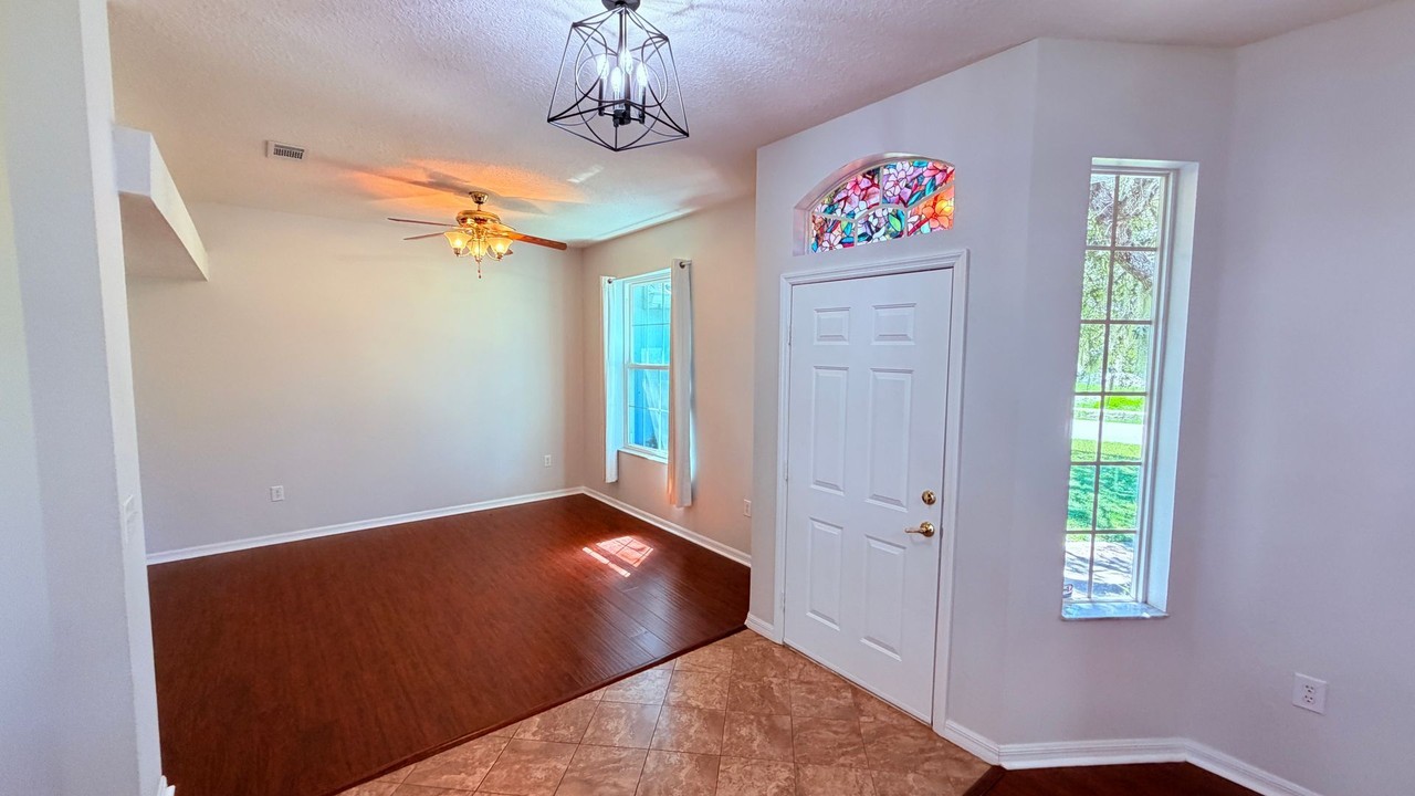 2570 Captain Dr - Photo 5 of 39