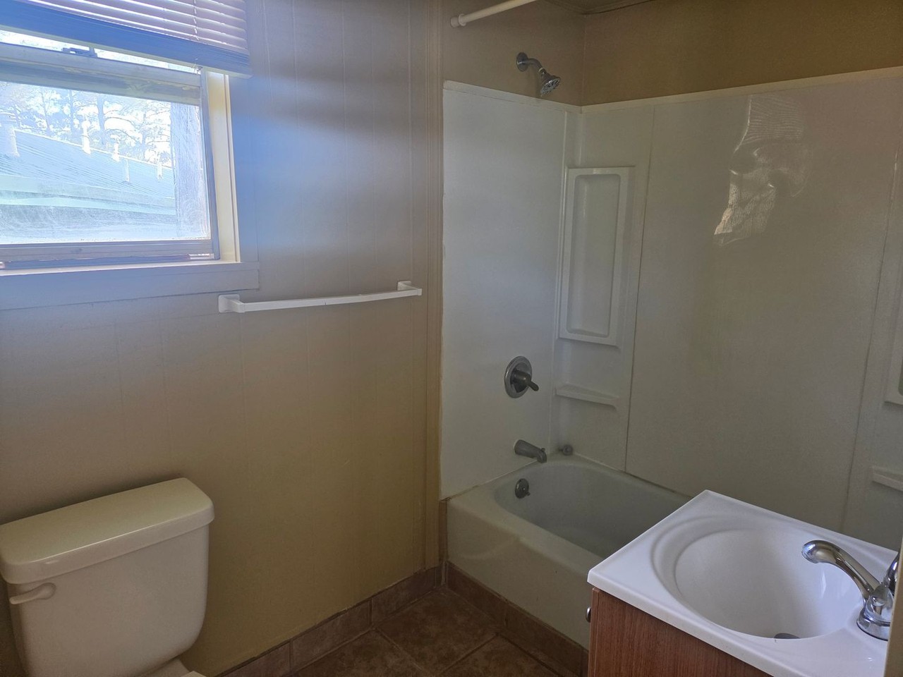 98 West St - Photo 7 of 14