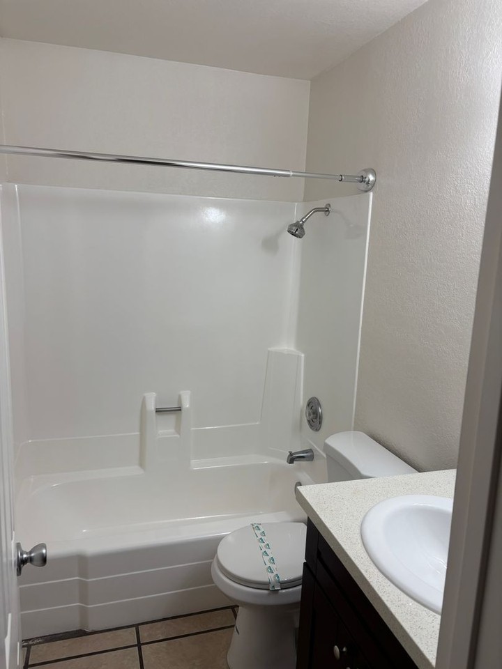 3119 Valle Ave - Photo 6 of 8