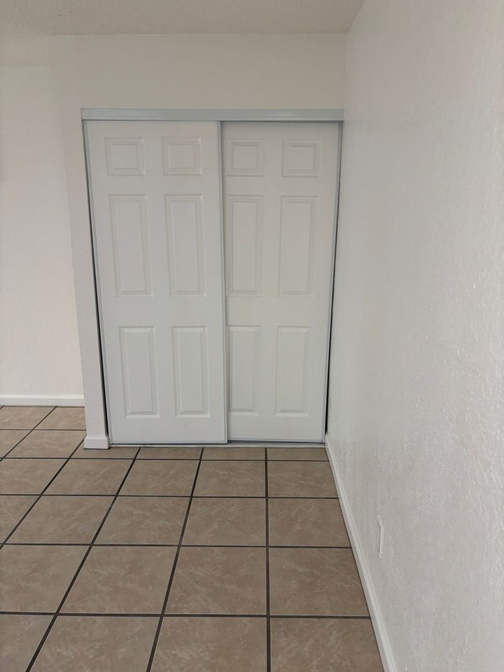 3119 Valle Ave - Photo 7 of 8