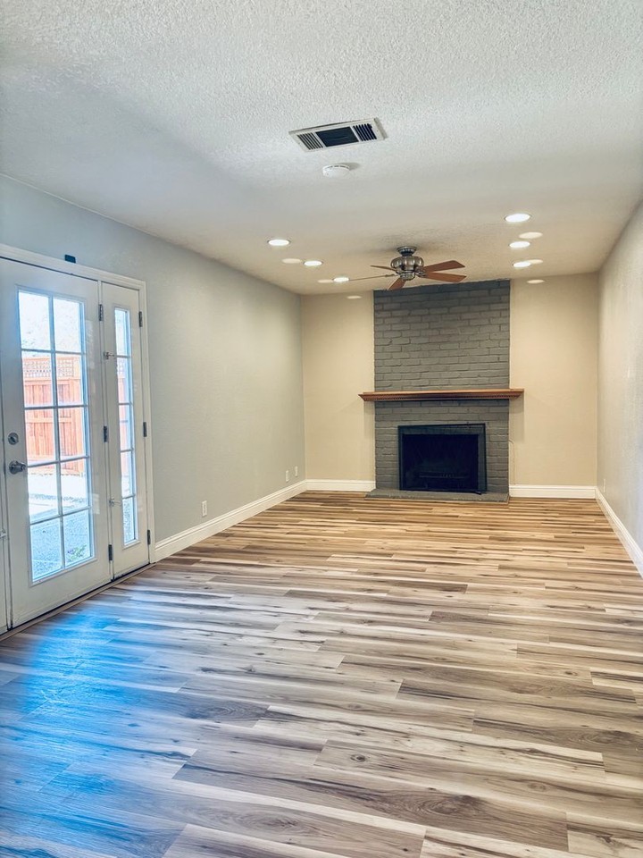 349 Temple Dr - Photo 7 of 21