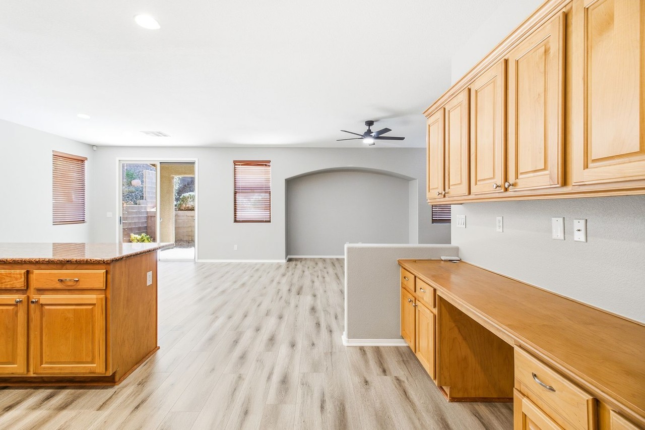 1221 Sonatina Dr - Photo 3 of 19